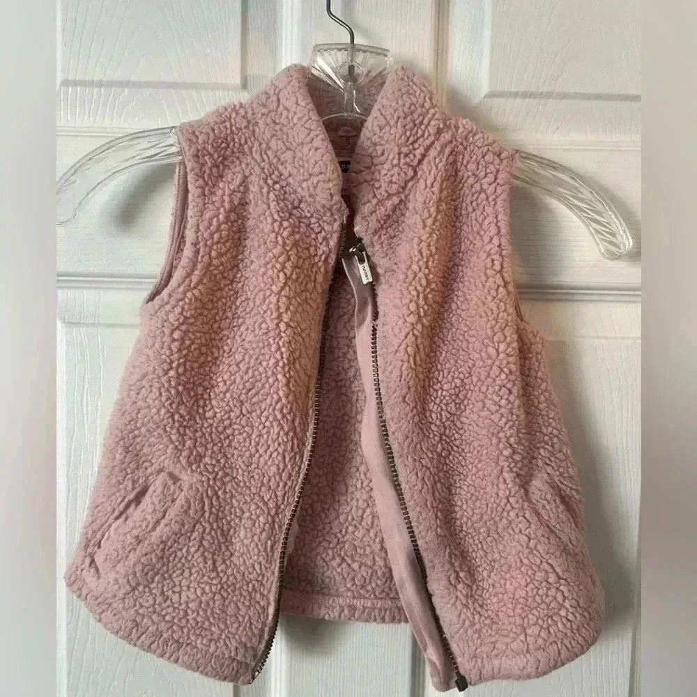 Old Navy Toddler Sherpa Fleece Zip Vest. Size 4T